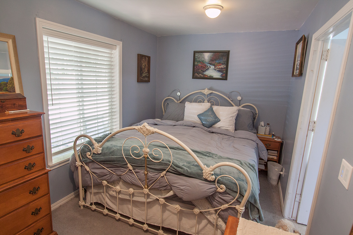 The bedroom is 8 x 16 with carpet. 